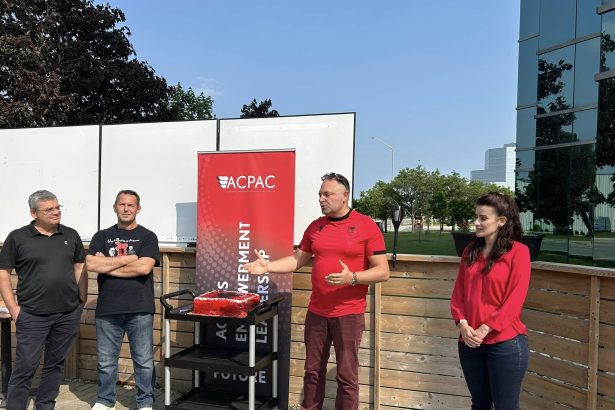 Komiteti Shqiptar i Veprimit Politik Kanadez – një zë i ri dhe i fuqishëm në zem...