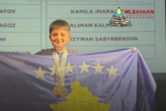 Nxënësi 10-vjeçar nga Prishtina fiton 4 medalje në SHBA  Një nxënës 10-vjeçar ...