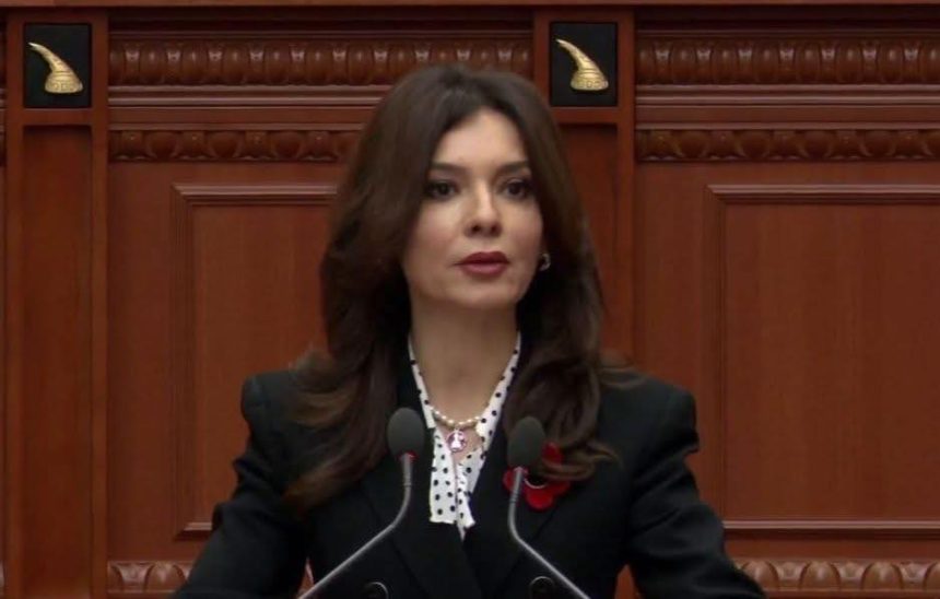 Osmani nënshkroi për Bordin e Paqes, Spiropali: Shqipëria dhe Kosova nuk konkurr...