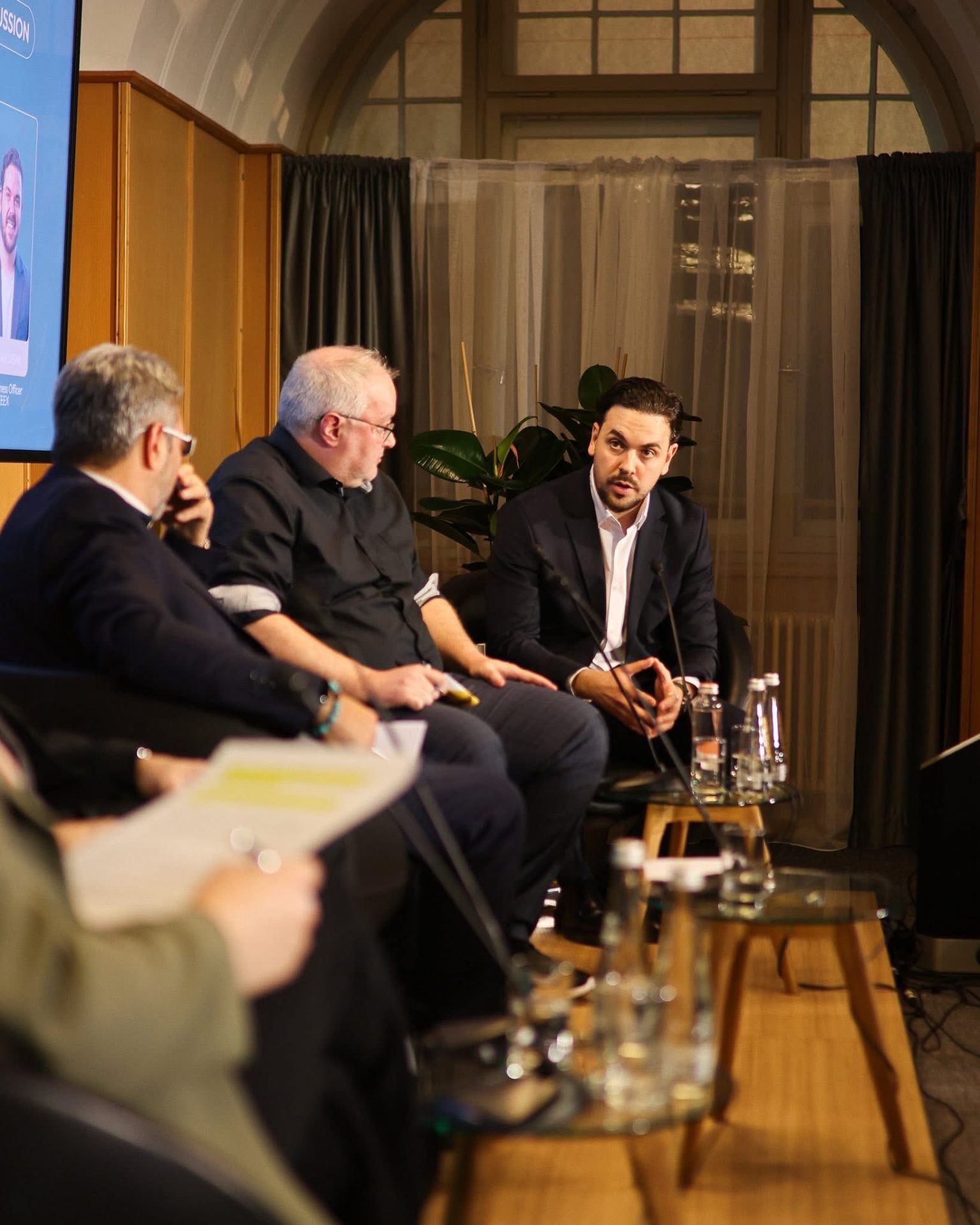 Paneli “Fuqia Ekonomike e Diasporës” në Davos thekson rolin strategjik të mërgat...