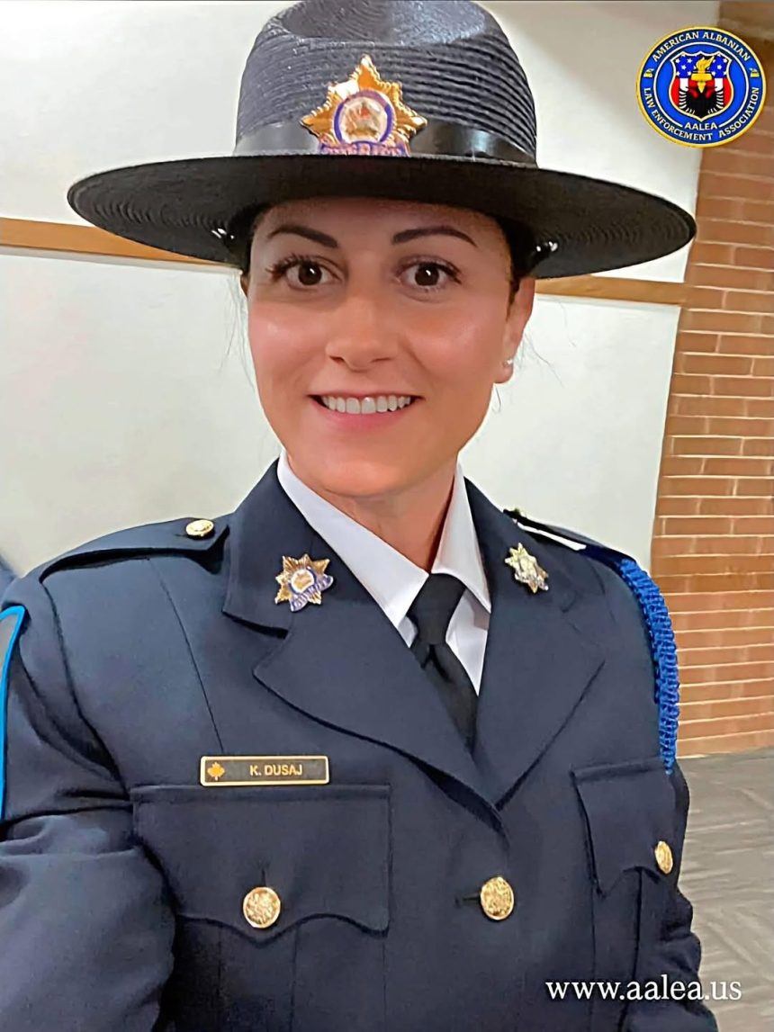 Oficerja Klotilda Kokaj-Dusaj nga Lezha shërben me guxim dhe integritet në Kanad...